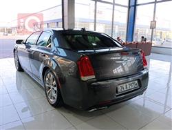 كرايسلر 300